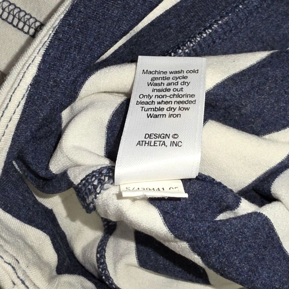 Athleta Navy & White Buttery Soft Wrap Skirt Size XS - Picture 4 of 6
